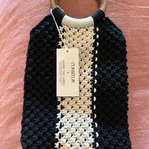 New Laude The Label Gabby Macrame Purse Black Ecru Wood Handles Boho 13.5x7.5